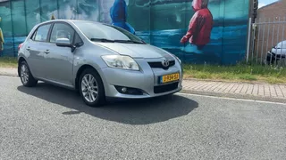 Toyota Auris 1.4-16V Terra